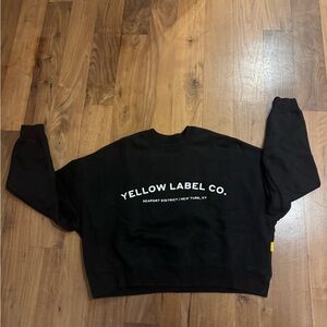 Yellow label co black cropped sweatshirt